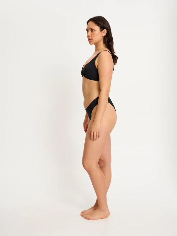 Sundbuxur með smáklipptu baki - Svartar